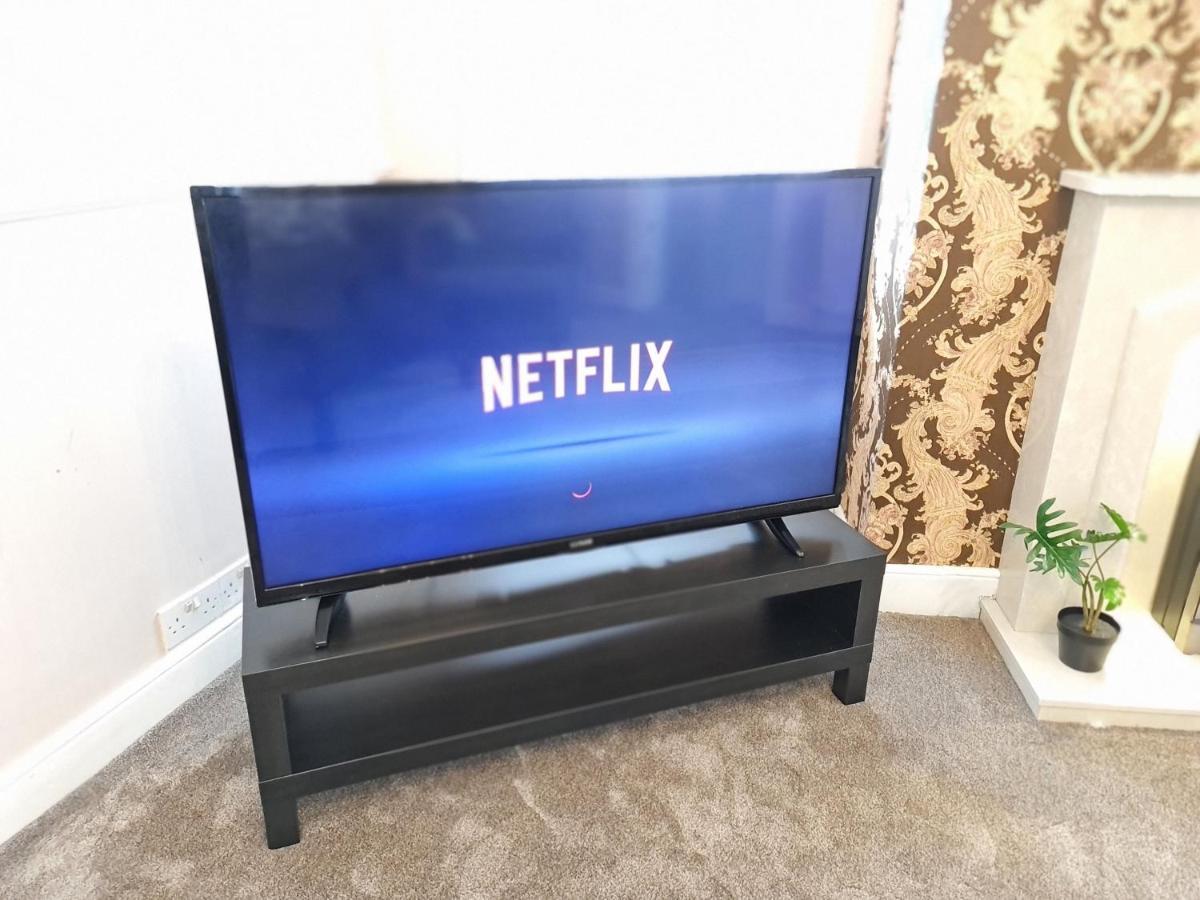 Large 3 Bed Flat, Free Parking Apartment Newcastle upon Tyne Luaran gambar